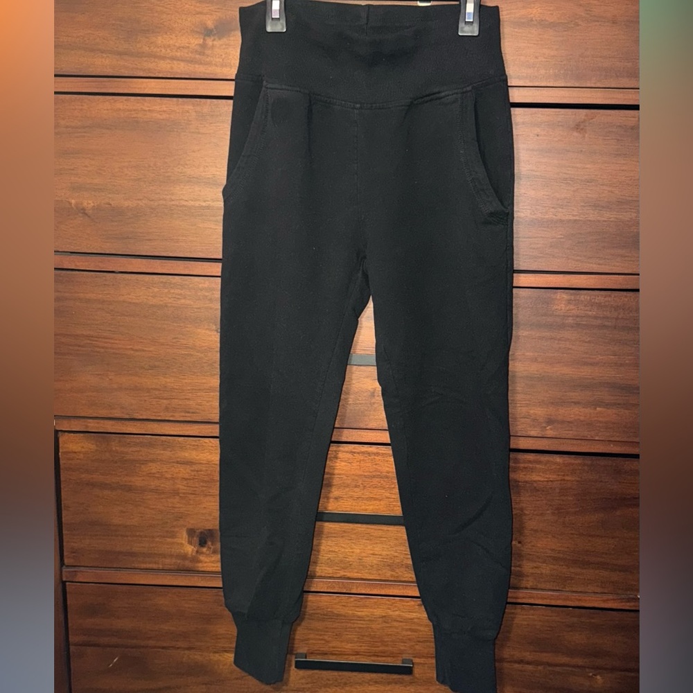 Boutique | Black Cropped Jogger Sweatpants